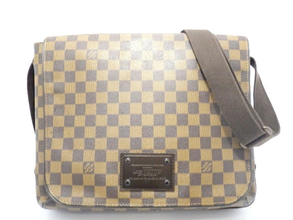 LOUIS VUITTON Brooklyn Shoulder Bag Damier